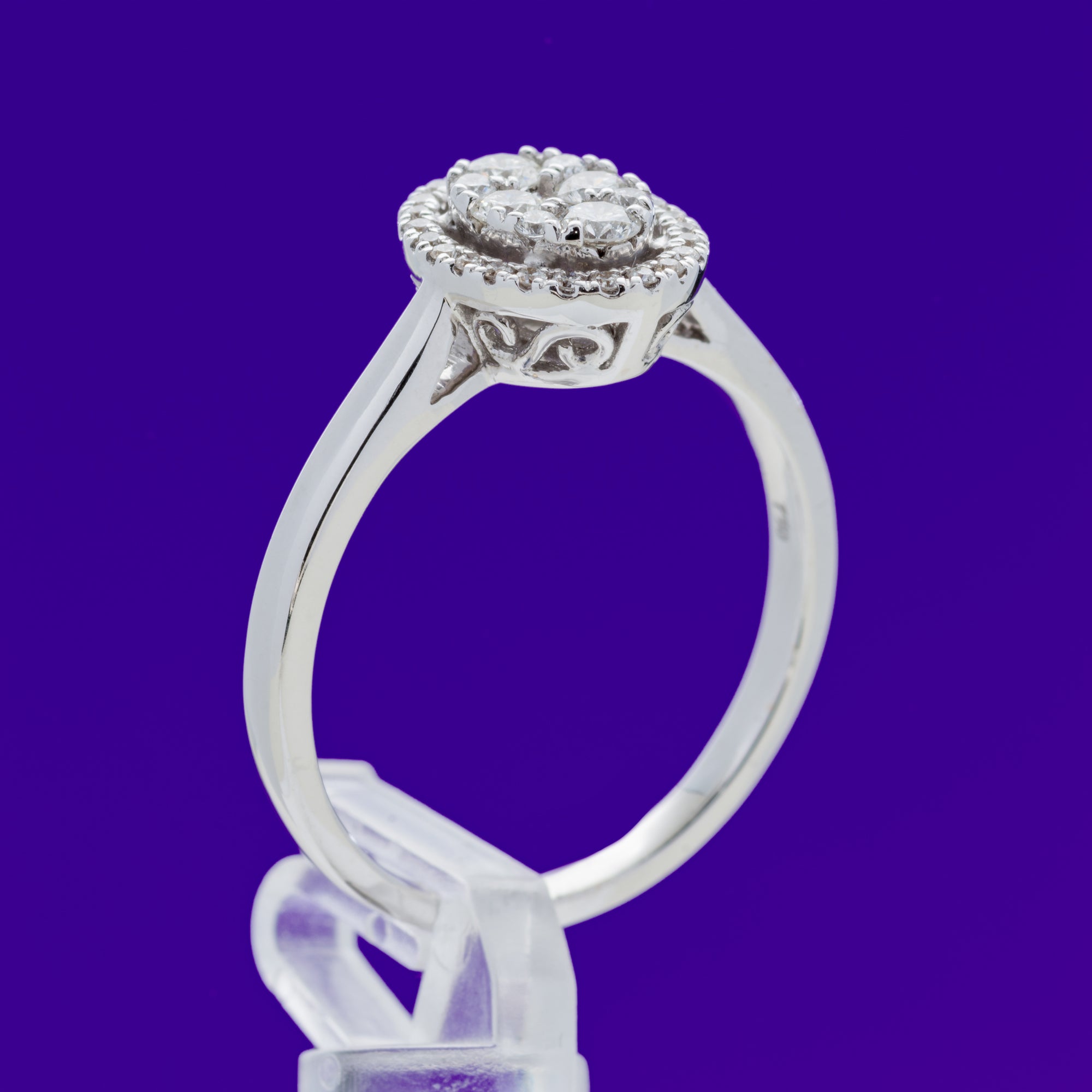 18ct White Gold Oval Diamond Halo Cluster Ring