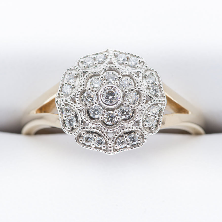 9ct Yellow Gold .20ct Vintage set Diamond Ring