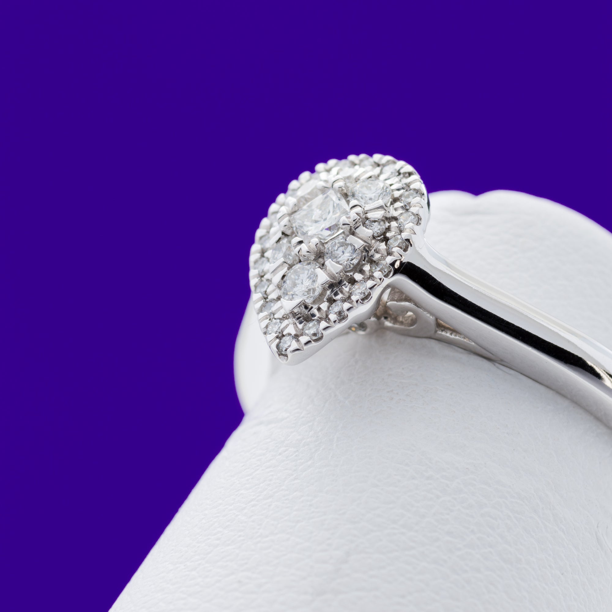 9ct White Gold .25ct Pear shaped Cluster Diamond Ring