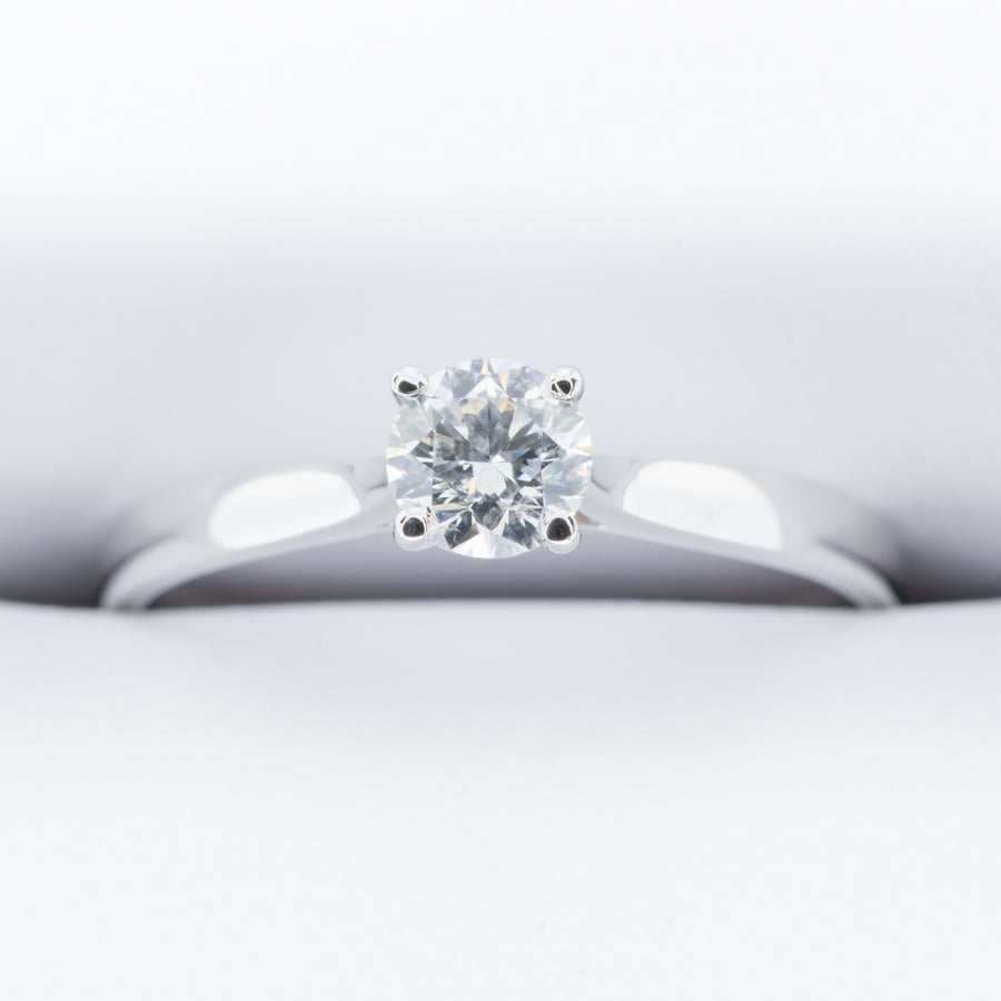 18ct White Gold .41ct Round Brilliant cut Solitaire Diamond Engagement Ring